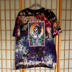Handmade Reverse Tie Dye! Unisex L CANNABITCH 🍃💀🍃